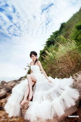 组图：港姐陈倩扬下月大婚 甜蜜拍摄婚纱照