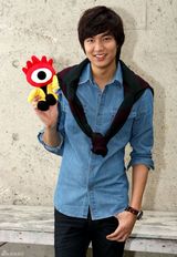 高清组图：韩版“道明寺”李民浩独家做客新浪韩娱