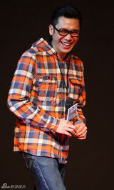 组图：《救火英雄》余文乐劫财谢霆锋