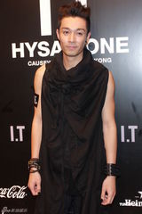 组图：刘嘉玲放言绝未涉毒 张柏芝回避媒体拒采访