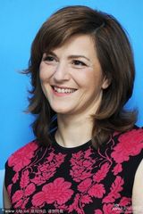 组图：《里斯本夜车》发布 主演争当表情帝