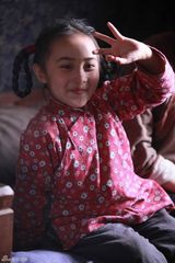 组图：《党的女儿》热播 最新精彩剧照曝光