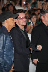 组图：乔治克鲁尼出席新片《总统杀局》红地毯