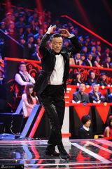 组图：《中国梦想秀》草根圆梦 大妈舞台走红