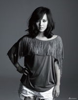 高清组图：韩星柳真黑白杂志照 大变朋克性感