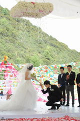 高清图：张杰谢娜香格里拉大婚全程回顾