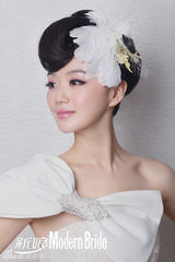 组图：战菁一变身时尚新娘 造型百变唯美动人