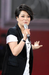 组图：《欢乐英雄》2011最后一季明星荟萃翻唱升级