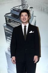 高清组图：韩国电影《巨塔》首映群星云集