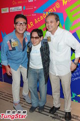 组图：邵音音出席活动 曝陈静过平民生活难开怀