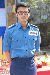 组图：谢霆锋亮相《特种救援英雄》开镜仪式