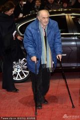 组图：《黑血》首映 导演斯鲁奇尔坐轮椅亮相