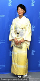 幻灯图：《弟弟》柏林发布会 吉永小百合和服亮相