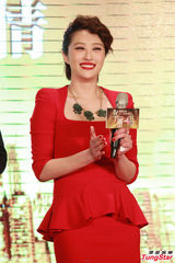 组图：李欣汝“丑女”变名模 忆当年失控飙泪