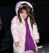 组图：苏瑞光腿穿棉袄出门 要风度不要温度挨冻