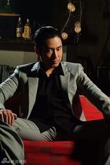 组图：成泰燊写真眼神犀利 《白鹿原》演绎狠角色