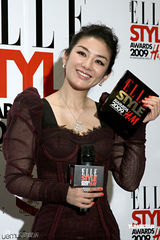 高清图：徐静蕾牵手黄立行 《杜拉拉》未映先拿奖