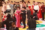 组图：无线45周年台庆群星荟萃 黎耀祥获奖陈豪反串
