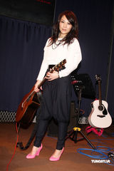 幻灯：蔡健雅生日与歌迷同乐 生日愿望开巡回个唱