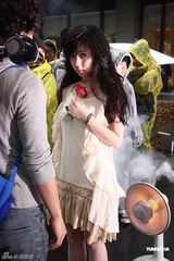 高清组图：林宥嘉绯闻女友邓紫棋台湾拍摄专辑MV