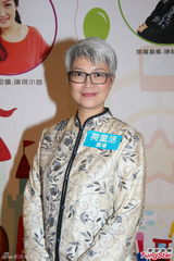 组图：陈敏儿出席幼儿活动 分享与孩子相处心得