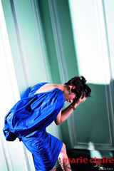 组图：孙俪登《嘉人》封面 笨是最直接的力量