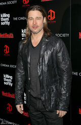 组图：皮特一身黑衣酷帅亮相《温柔杀戮》首映