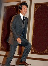 高清图：《逆转的女王》宣传 金南珠年近40性感依旧