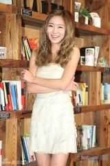 组图：韩女团Dal shabet宣传写真集展6色魅力