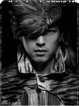 组图：林志玲范晓萱张震原住民写真展神秘诱惑