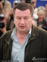 高清：《勒阿弗尔》见面会 老影后卡蒂红裙耀眼