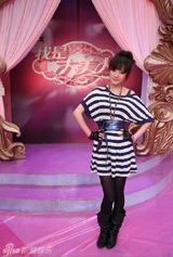 幻灯图：潮流公主杨幂《我是大美人》揭秘最爱彩妆