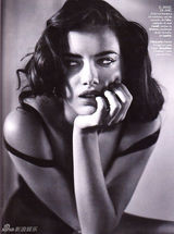 高清组图：阿德瑞娜-利玛登《Vogue》 风情万种