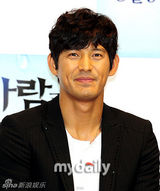 高清组图：车太贤闵孝琳等出席新片《随风而逝》首映