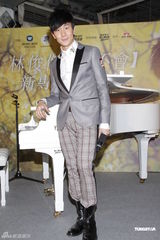 组图：林俊杰盼红馆开唱 薛凯琪撑房祖名不花心