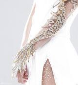 高清图：王珞丹央视春晚水晶龙头造型曝光