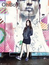 组图：f(x)Krystal时尚大片尽展潮范儿街头风