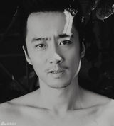 组图：《笔仙》吴超黑白写真秀神秘感