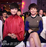 组图：海清BOBO头俏皮亮相杂志周年庆