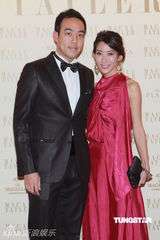 组图：周年舞会晚宴开幕 赌王多位家人亮相捧场