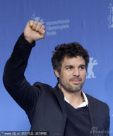 幻灯图集：《关门岛》亮相 莱昂纳多斯科塞斯成焦点