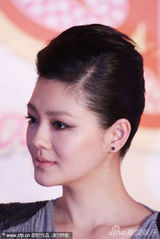 组图：大S被逼问婚后造人哽咽 直斥传媒问题太露骨