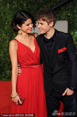 组图：比伯与赛琳娜分手 盘点二人甜蜜亮相瞬间