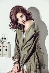 组图：孙丹菲拍时尚写真 撩人身姿极致魅惑