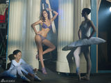 高清组图：长腿女模性感内衣写真 加入芭蕾元素