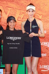 组图：林志玲变身网球女郎 抱怨言承旭太多人爱