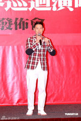 幻灯组图：张学友年底世界巡演 提早启动反击假新闻