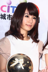 幻灯：S.H.E林宥嘉各拥两首金曲 人气实力受肯定