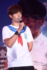 高清组图：罗志祥生日写小诗 邀歌迷制服party庆生