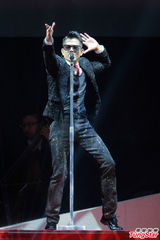 组图：梅艳芳逝世十周年 圈中好友登台悼念